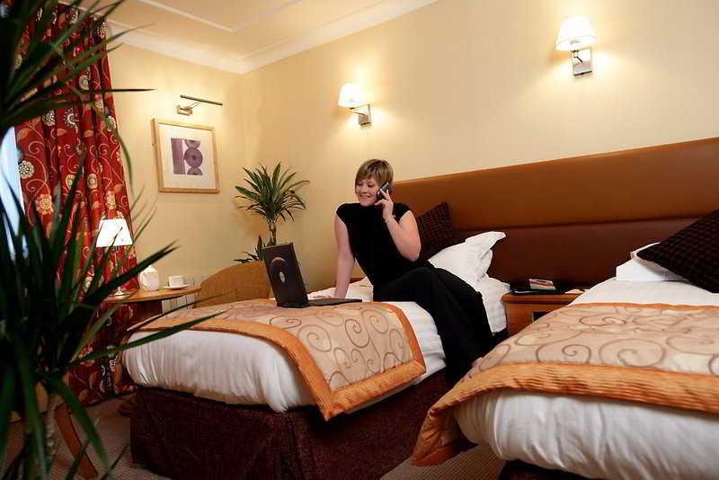 Ibis Styles Centre Arena Hotel 3*